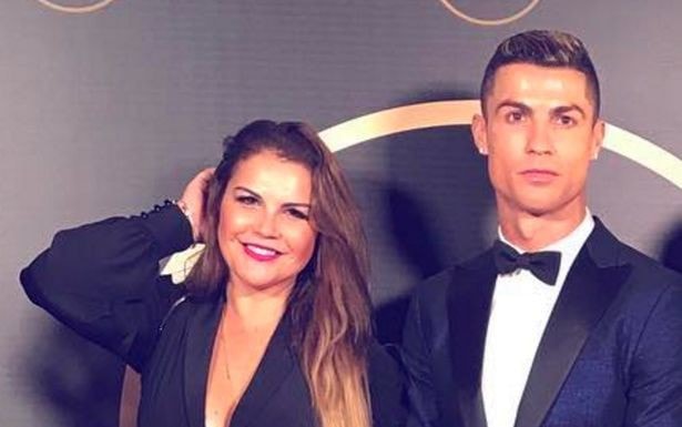 Chị gái của Ronaldo: Tấm thẻ đỏ là nỗi nhục của bóng đá-2