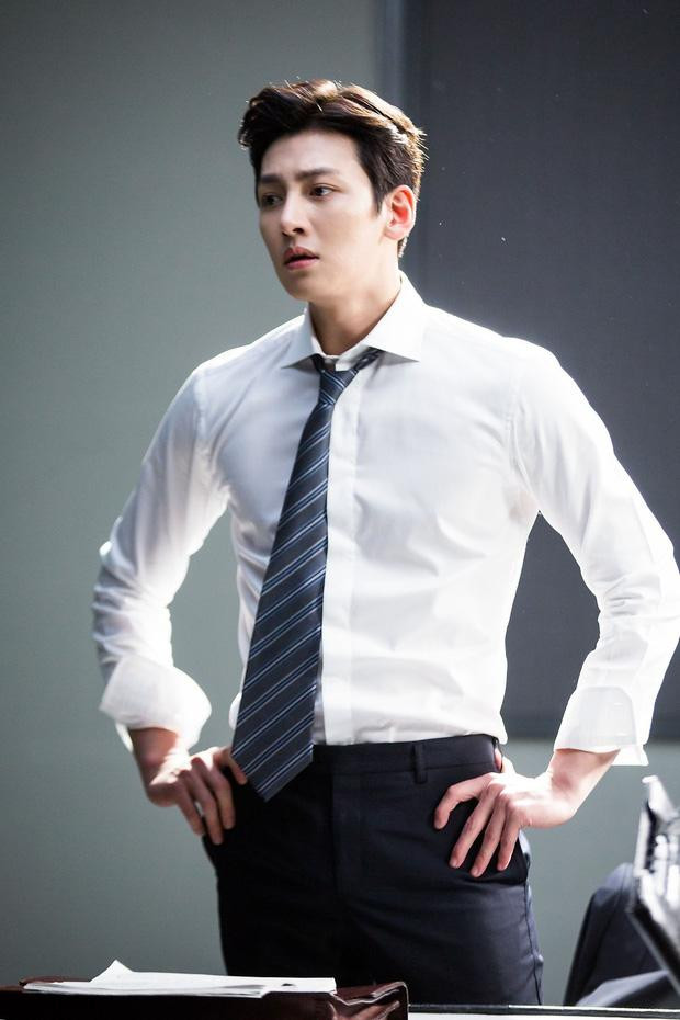 Ảnh hot nhất ngày: Hari Won khiến vạn người ghen nổ mắt khi chụp hình với nam thần Ji Chang Wook-11