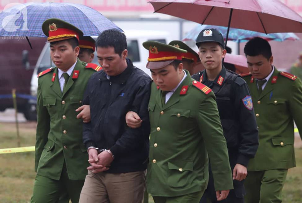 Tuyên án đối với Bùi Văn Công và đồng bọn vụ nữ sinh giao gà bị hiếp dâm, sát hại ở Điện Biên: Đề nghị tử hình 6 bị cáo-10