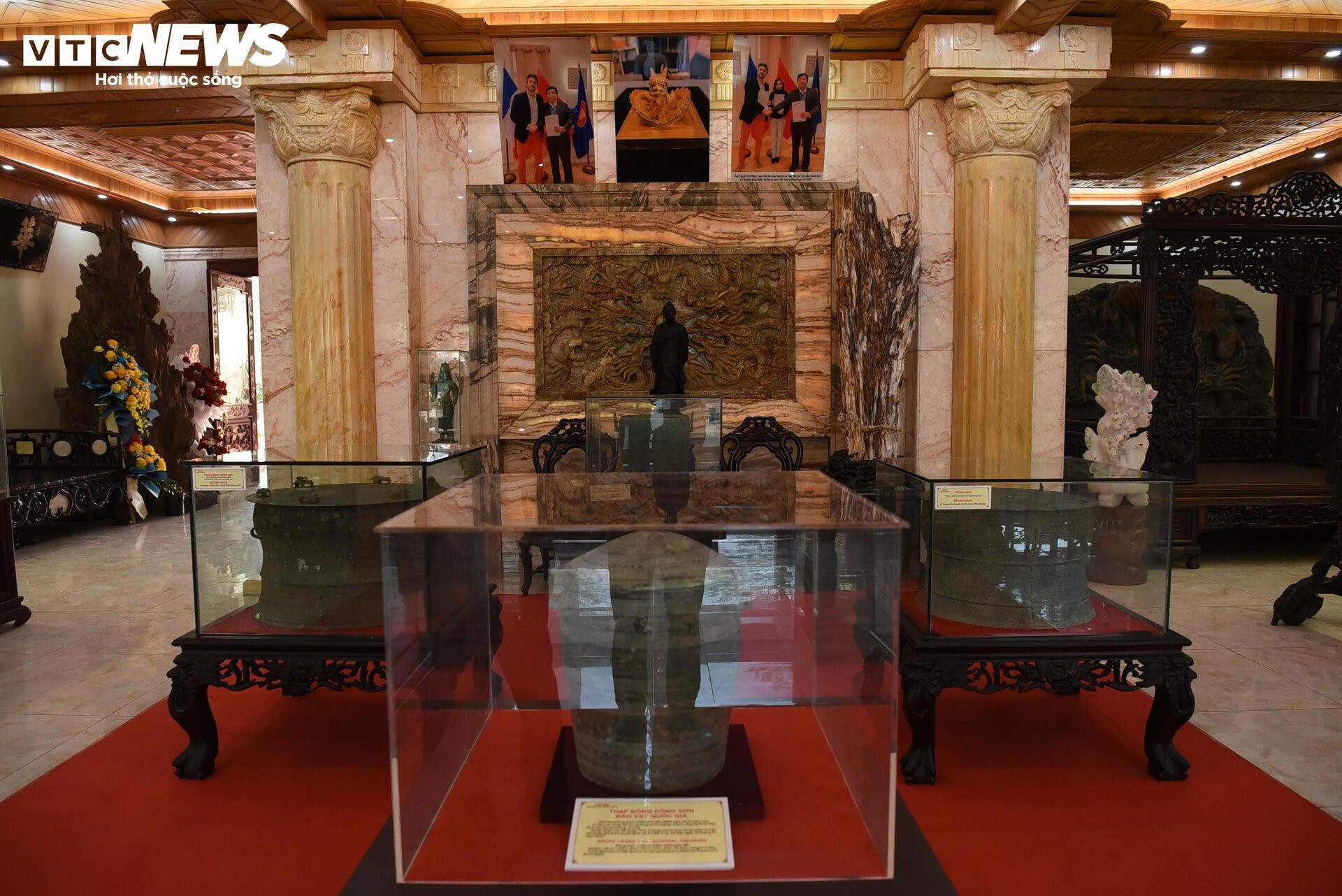 Cận cảnh ấn vàng 'Hoàng đế chi bảo' trưng bày tại bảo tàng tư nhân ở Bắc Ninh - 15