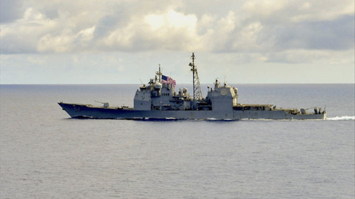 Tàu tuần dương mang tên lửa của Mỹ áp sát Trường Sa