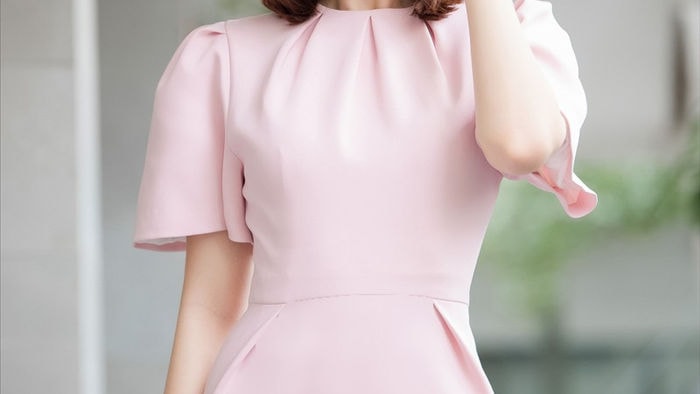 hoa hậu đỗ mỹ linh ngọt ngào với đầm hồng pastel hình 1 hoa hau do my linh ngot ngao voi dam hong pastel hinh 1