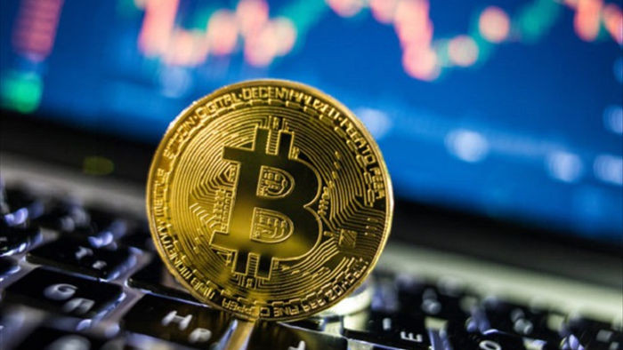 Dự báo gây sốc của Bloomberg: Bitcoin có thể tăng gấp đôi lên 20.000 USD - 1