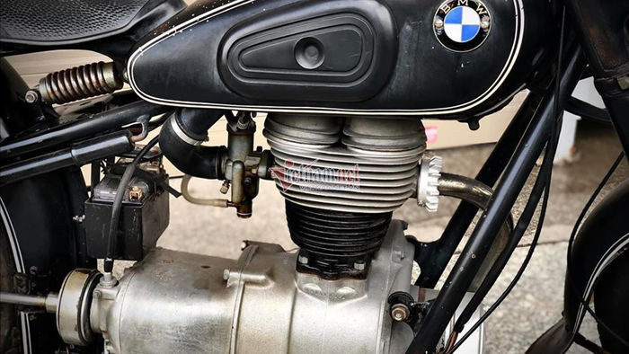 Xe máy cổ BMW R25 66 năm tuổi giá gần 700 triệu ở Hà Nội