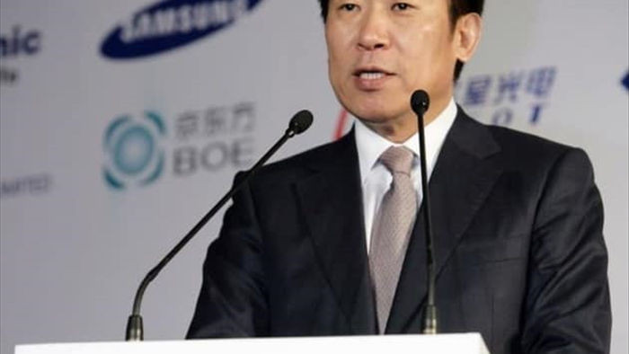 Cựu CEO Samsung nhảy việc qua công ty đối thủ, tuyên bố lý do: Vì tình bạn - Ảnh 1.