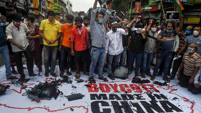 Ấn Độ tẩy chay hàng hóa, cấm cửa công ty Trung Quốc