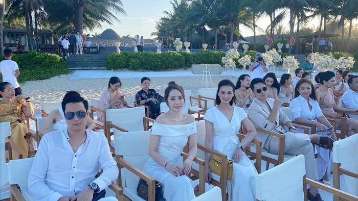 Lã Thanh Huyền, Vân Hugo và dàn sao dự đám cưới Phanh Lee