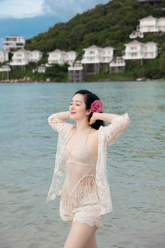 Body nuột nà của Hoa hậu Đền Hùng Giáng My khi diện bikini ở tuổi 49-4