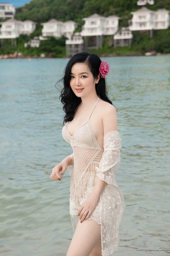 Body nuột nà của Hoa hậu Đền Hùng Giáng My khi diện bikini ở tuổi 49-6
