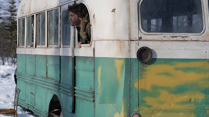 Di dời “chiếc xe buýt diệu kỳ” từng gây nên cái chết của hai du khách - 3
