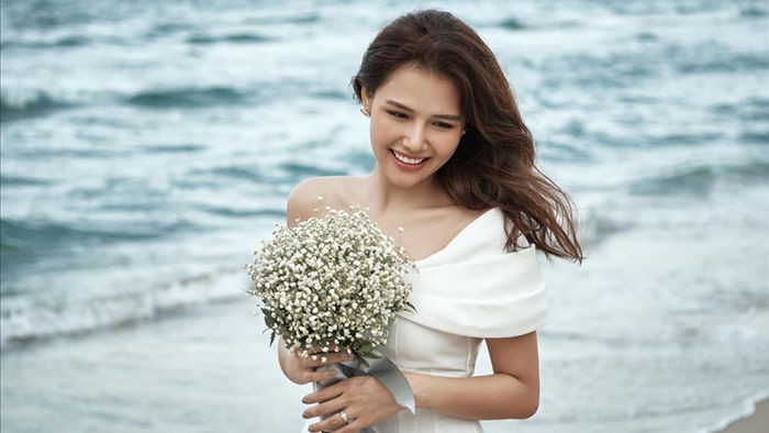 Phanh Lee đăng bộ ảnh cưới đẹp lung linh