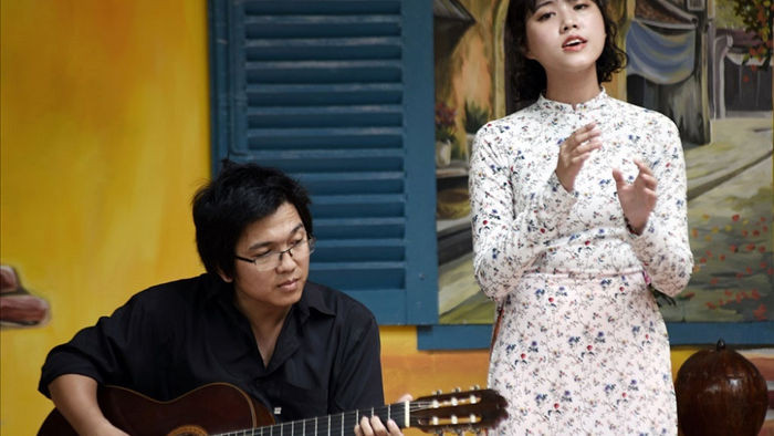 ‘Hiện tượng nhạc Trịnh’ Hoàng Trang: Tôi hát tự do, không theo showbiz
