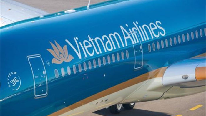 Gặp sự cố hy hữu, 'siêu máy bay' Airbus A350-900 của Vietnam Airlines bị mắc kẹt - 1