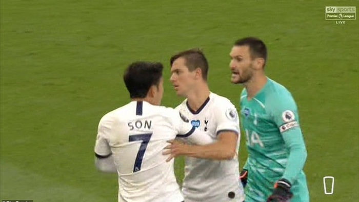 son heung min suyt danh nhau voi thu mon hugo lloris ngay tren san hinh 1