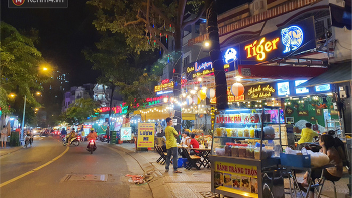 2 khu phố ẩm thực nổi tiếng ở Sài Gòn: Chỗ vắng vẻ đìu hiu, nơi tấp nập khách nhưng bán dưới 25 triệu một đêm vẫn lỗ - Ảnh 17.