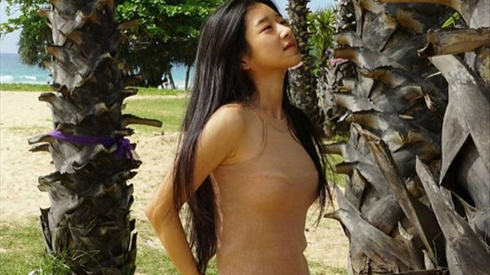Seo Ye Ji vòng eo 'siêu thực' nhưng từ chối mặc bikini