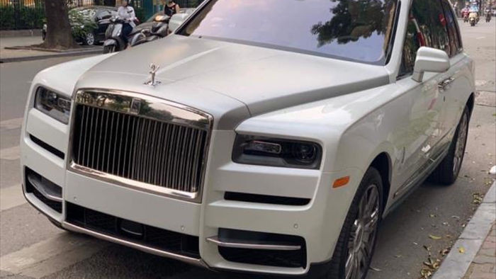 Giá 2 triệu đô, đại gia Việt đua nhau sắm Rolls-Royce Cullinan  - 1