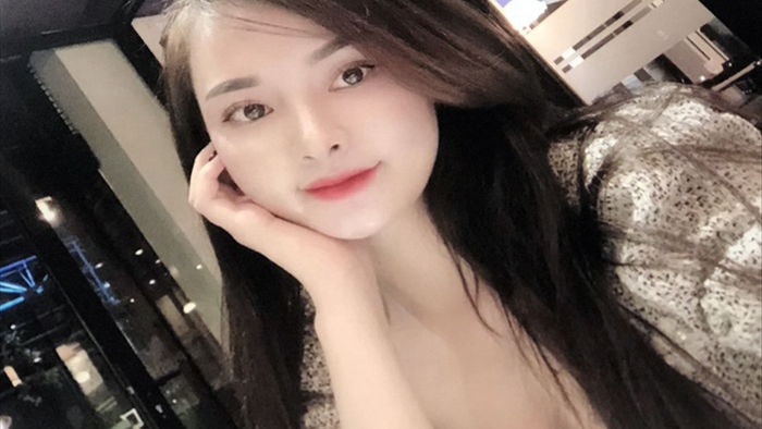 Hot girl 18 tuổi ở TP HCM cầm đầu đường dây bán dâm 30 triệu, sex tour trăm triệu đồng - Ảnh 1.