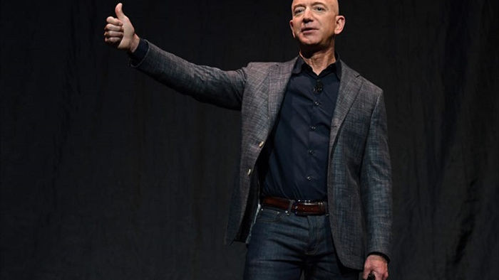 Vì sao với những tỷ phú như Jeff Bezos, mất 8 tỷ USD trong 2 phiên giao dịch không phải là chuyện đáng quan tâm? - Ảnh 1.