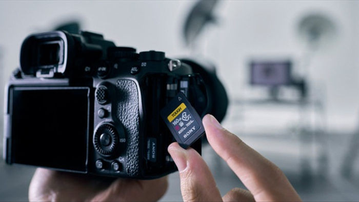 Sony hé lộ máy ảnh a7S III chuyên quay phim với giá 3.500 USD - 1