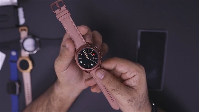 Đây là Galaxy Watch 3 sắp được Samsung ra mắt - Ảnh 1. Đây là Galaxy Watch 3 sắp được Samsung ra mắt - Ảnh 1.