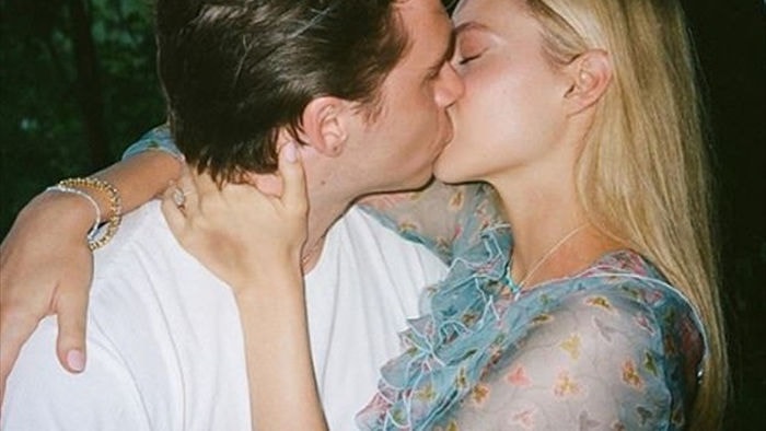 Những hình ảnh ngọt ngào của Brooklyn Beckham và con gái tỷ phú - 3 Những hình ảnh ngọt ngào của Brooklyn Beckham và con gái tỷ phú - 3