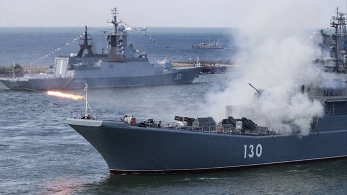 Hàng chục tàu chiến Nga tập trận ở Biển Đen