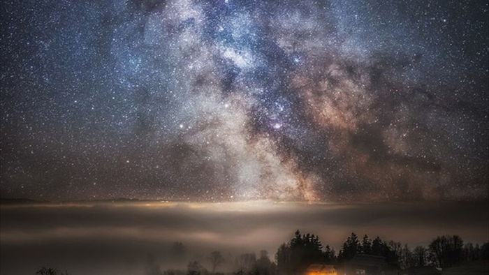 Mê hoặc với bộ ảnh lãng mạn về bầu trời lấp lánh sao đêm ở châu Âu - 14