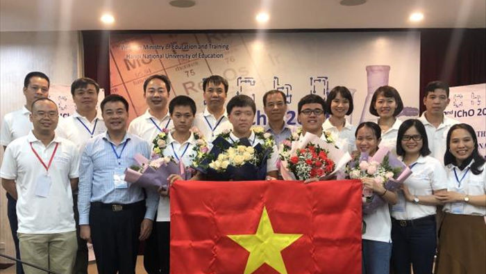 Việt Nam đoạt 4 huy chương Vàng Olympic Hoá học quốc tế 2020 - 1