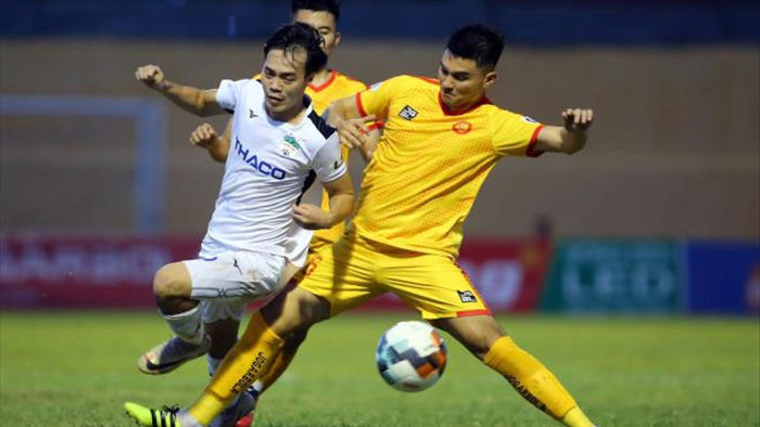 Chung tay giúp bóng đá Việt Nam phát triển, sao cứ đòi hủy V-League 2020? - 1