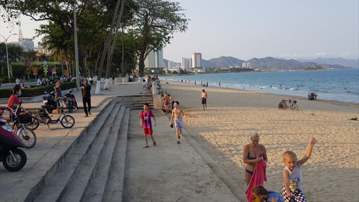 Nha Trang: Dừng hoạt động tập trung đông người trên tuyến công viên bờ biển - 1
