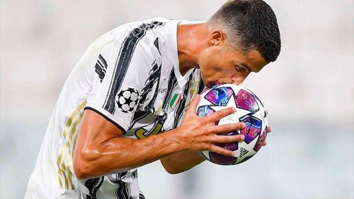 Ronaldo: 'Juventus phải nghĩ mình là đội bóng mạnh nhất thế giới' - 1
