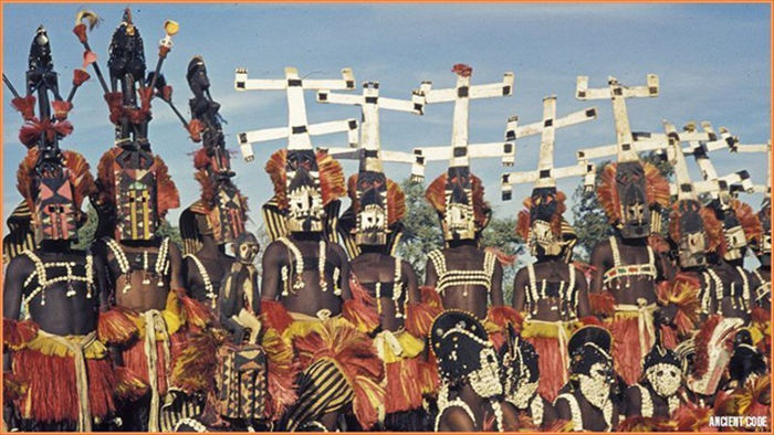 Du khách kinh ngạc trước những bộ lạc châu Phi ấn tượng nhất - 3