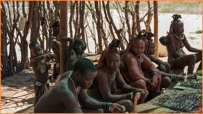 Du khách kinh ngạc trước những bộ lạc châu Phi ấn tượng nhất - 12