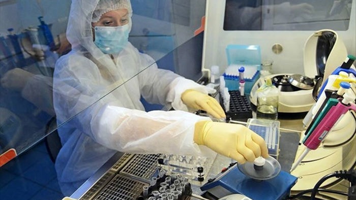 GS Nguyễn Văn Tuấn: Vì sao giới khoa học cho rằng Nga công bố vaccine COVID-19 là liều lĩnh và ngớ ngẩn? - Ảnh 2. GS Nguyễn Văn Tuấn: Vì sao giới khoa học cho rằng Nga công bố vaccine COVID-19 là liều lĩnh và ngớ ngẩn? - Ảnh 2.