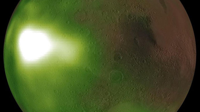 Tàu vũ trụ NASA phát hiện điều lạ trên bầu trời Sao Hỏa - 1