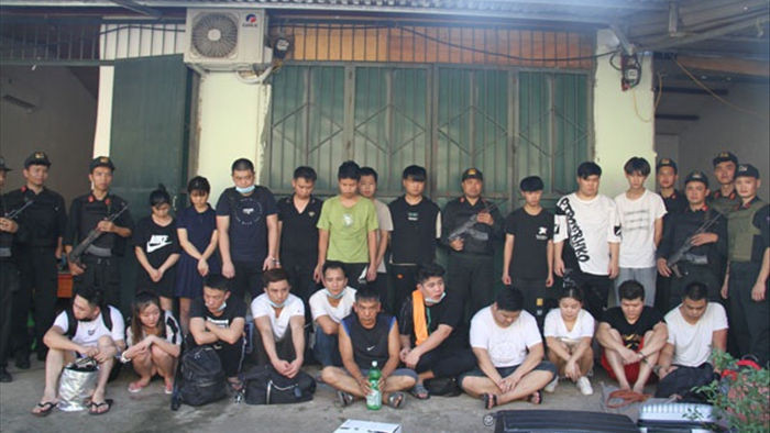 Bắt giữ ổ nhóm 21 người Trung Quốc bị truy nã đang lẩn trốn tại Lào Cai - 1