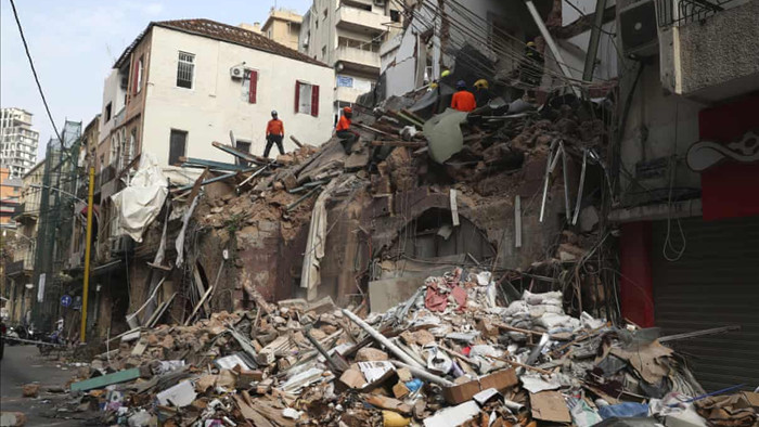 Phát hiện dấu hiệu sự sống dưới đống đổ nát vụ nổ kinh hoàng Beirut - 1