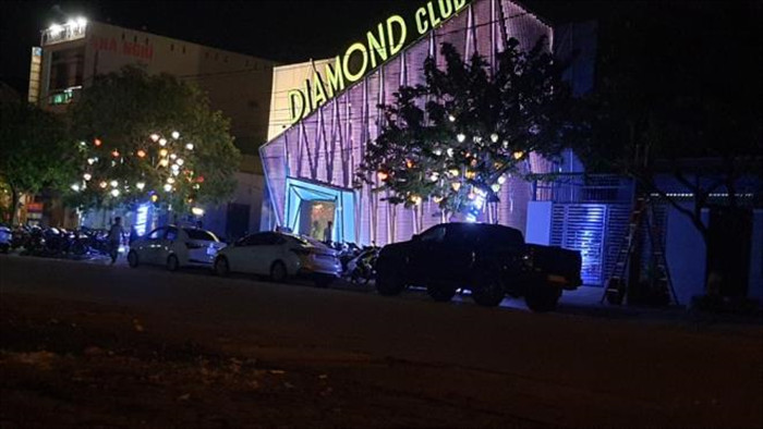 Bất chấp lệnh cấm, quán pub Diamond Club ở Quảng Nam mở cửa đón khách - 1