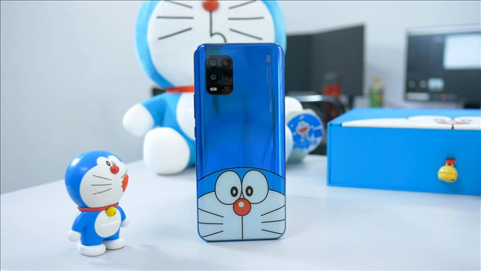 Cận cảnh chiếc smartphone phiên bản Doraemon đặc biệt tại Việt Nam - 6