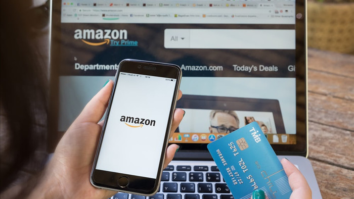 Amazon bị tố lợi dụng dịch bệnh để bán sản phẩm thiết yếu giá “cắt cổ” - 1