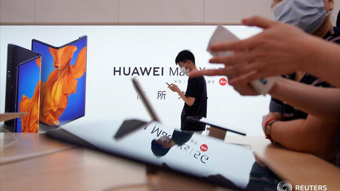 Giá điện thoại Huawei tăng ở Trung Quốc do người dùng lo ngại công ty sắp hết chip - Ảnh 1.