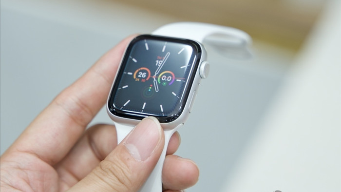 Apple Watch 2020 về Việt Nam, giá biến động