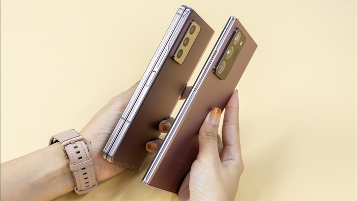 Mở hộp Galaxy Z Fold 2 giá 50 triệu đồng: hoàn thiện vẻ khác biệt - 6