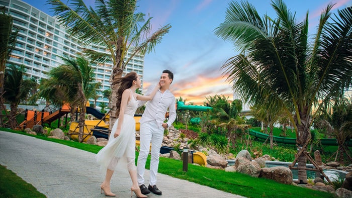 Việt Anh và Quỳnh Nga chính thức công khai những hình ảnh thân mật, tình tứ - Ảnh 2. Việt Anh và Quỳnh Nga chính thức công khai những hình ảnh thân mật, tình tứ - Ảnh 2.