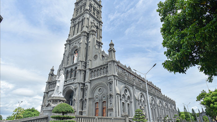 Đền Thánh Sa Châu - nhà thờ Nam Định đẹp uy nghi như ở trời Âu - 11