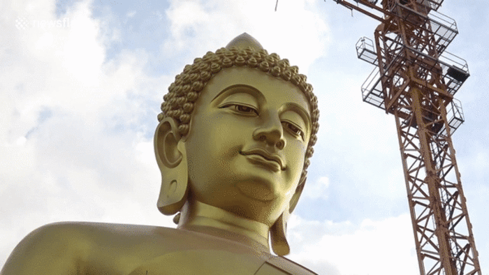 Choáng ngợp tượng Phật khổng lồ cao bằng tòa nhà 20 tầng ở Thái Lan - 2