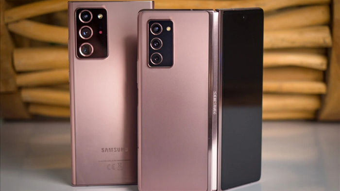 Galaxy Z Fold 3 sẽ là smartphone đầu tiên của Samsung có camera ẩn bên dưới màn hình - Ảnh 1.