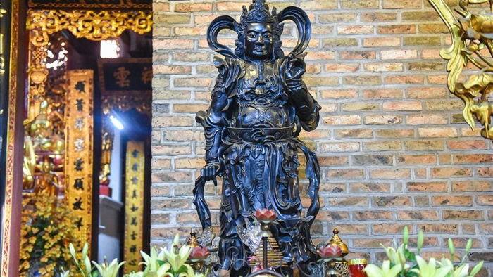Kỳ lạ bức tượng Phật ngồi trên lưng vua độc nhất vô nhị ở Việt Nam - 7 Kỳ lạ bức tượng Phật ngồi trên lưng vua độc nhất vô nhị ở Việt Nam - 7