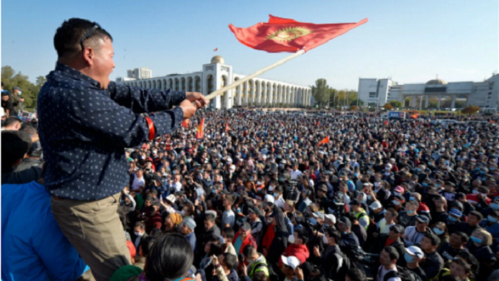 Biểu tình tại Kyrgyzstan. (Ảnh: AP)